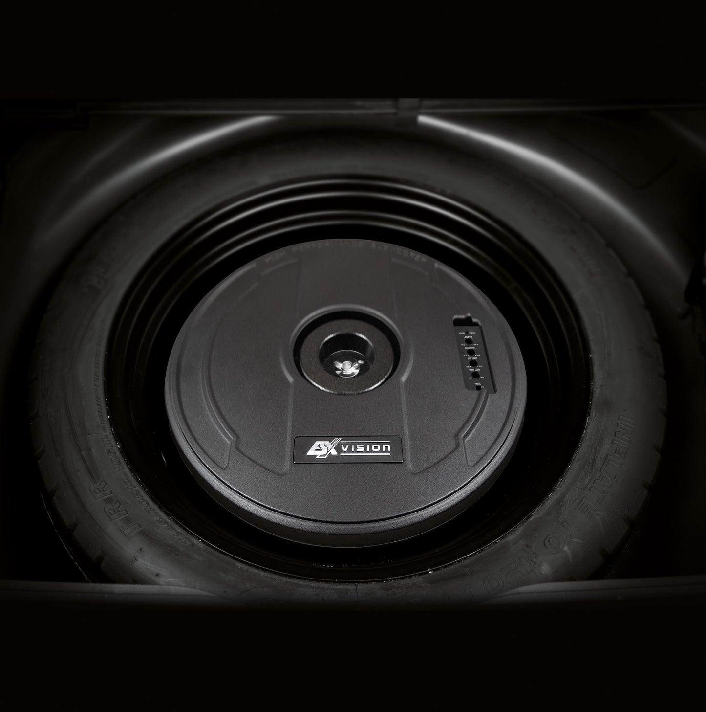 ESX VISION Reserverad Aktiv-Subwoofer V-1100A
