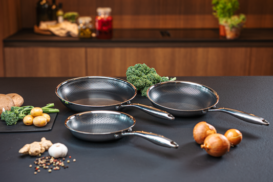 Hâws Santo Edelstahlpfannen-Set 24cm und 28cm Hexagon Antihaftbeschichtung